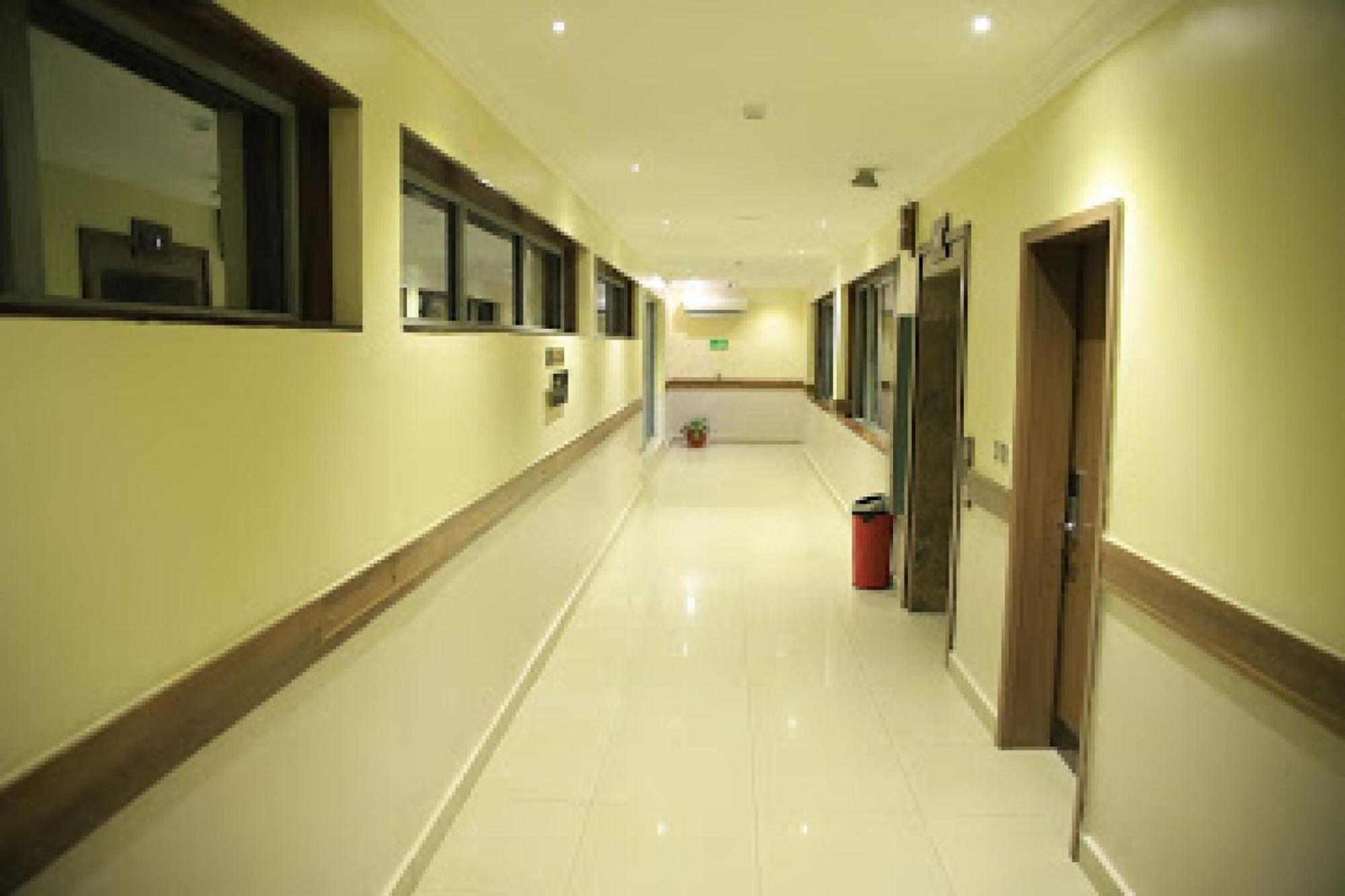 Room In Apartment - Best Western Plus-Presidential Suite Ibadan Exterior photo